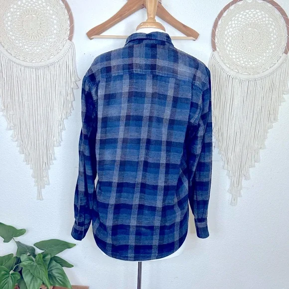 Weatherproof medium weight blue plaid flannel men’s shirt medium - Picture 4 of 7